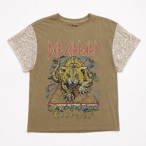 Def Leppard Tour 1988 Graphic Tee Sequin Sleeves Women's Medium Tan